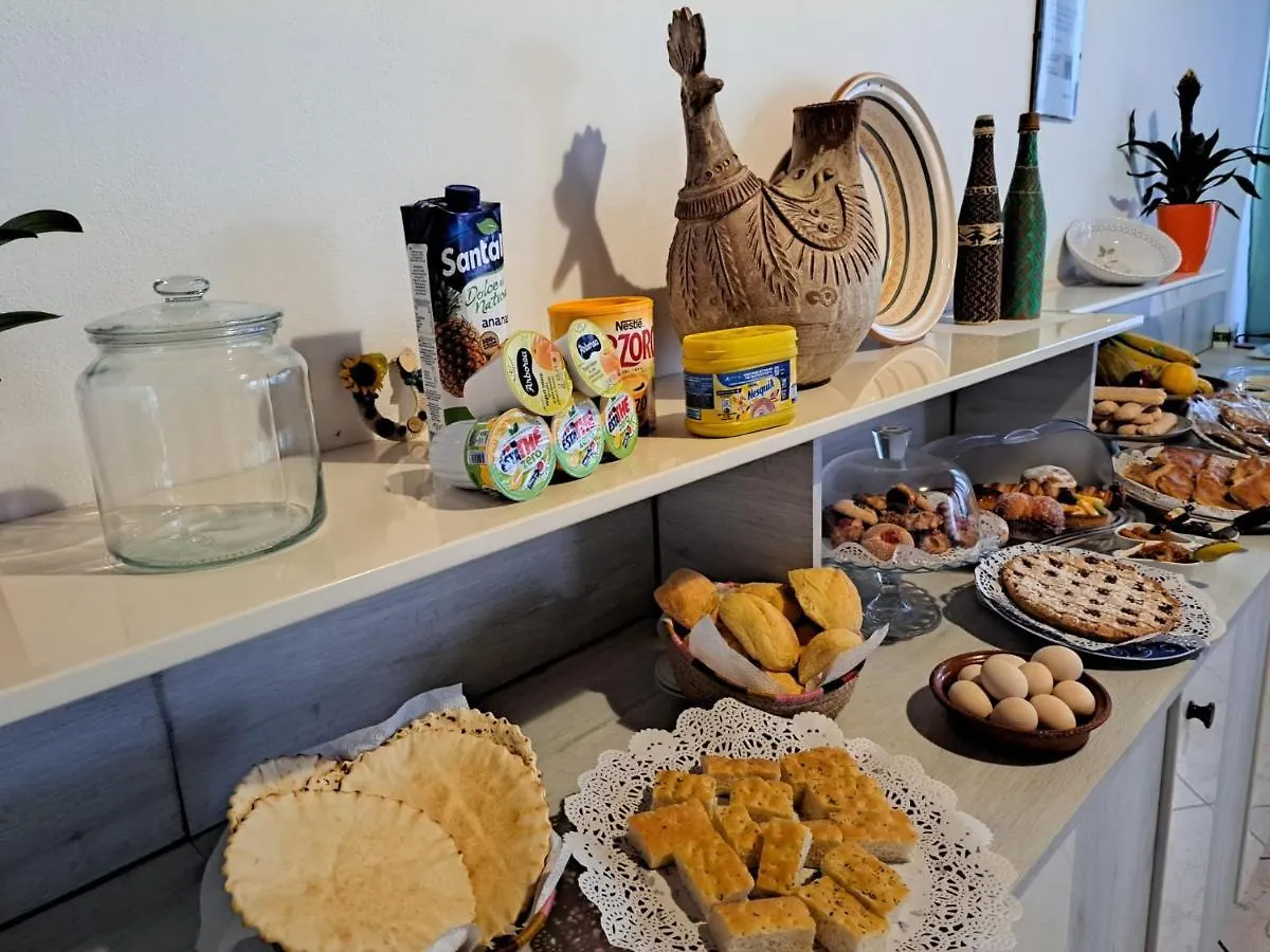 L'Alga Bed & Breakfast Cabras Italy