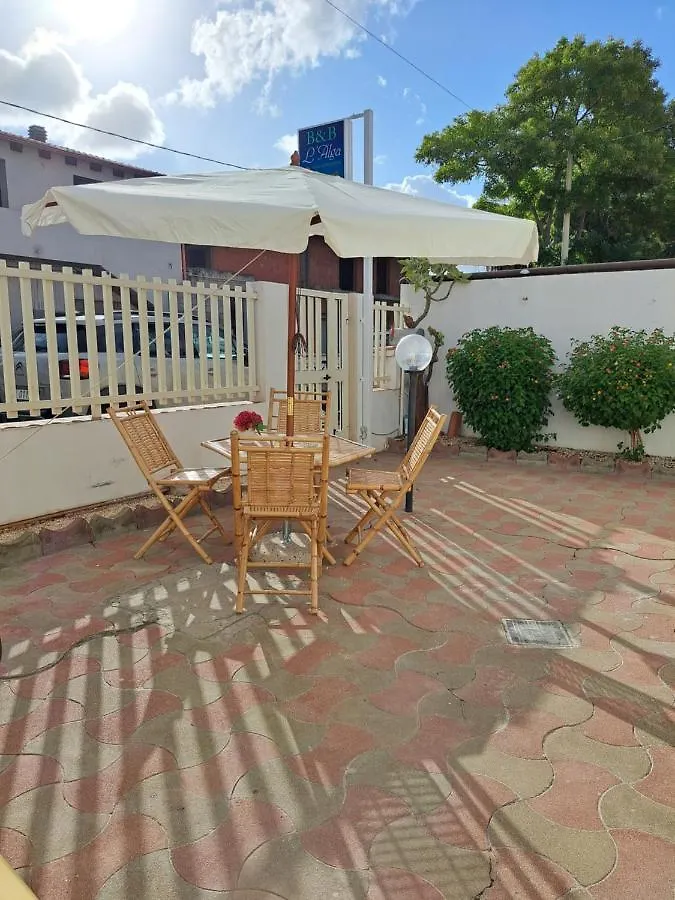 L'Alga Bed & Breakfast Cabras 0*,  Italy