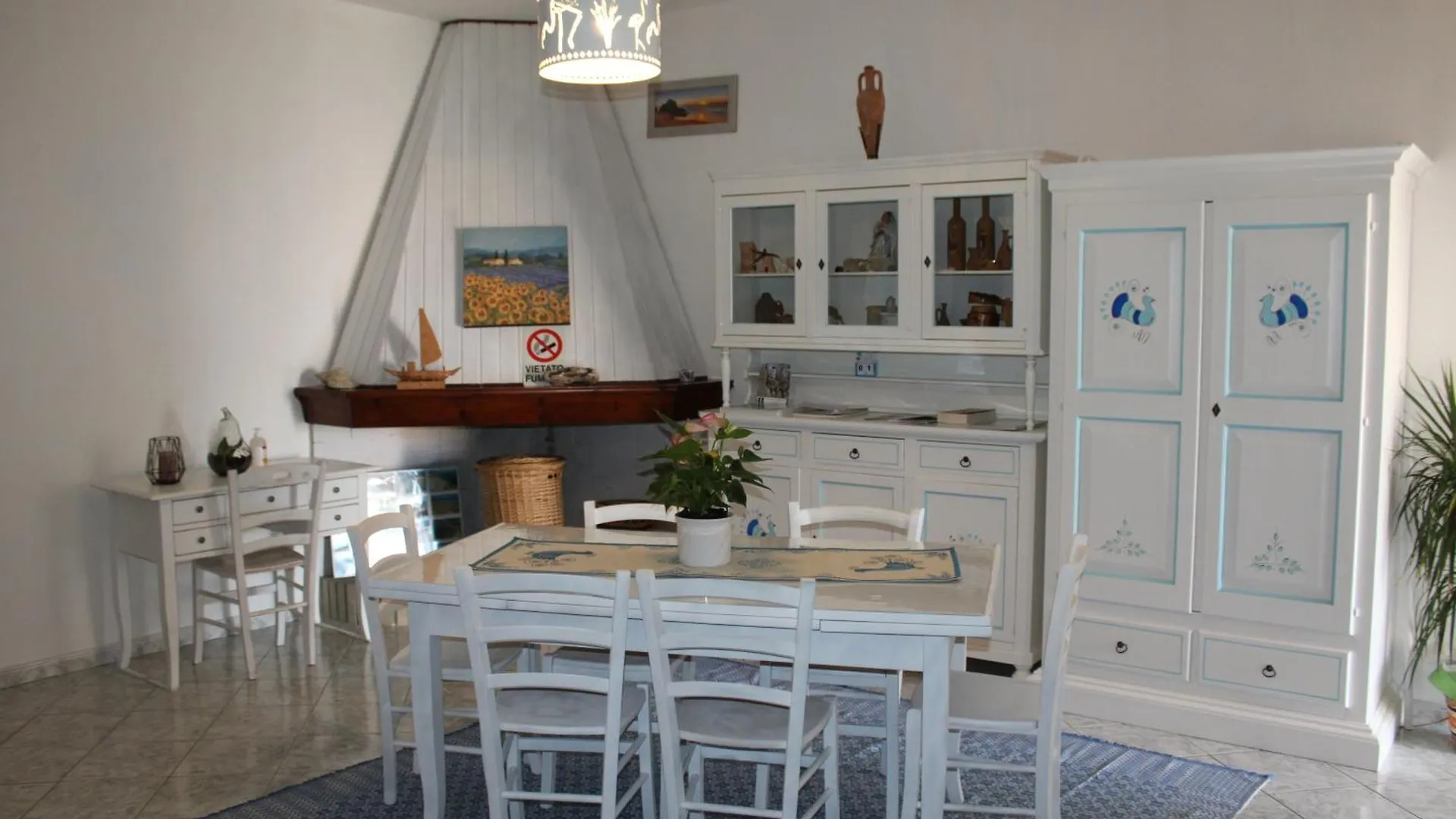 L'Alga Bed & Breakfast Cabras