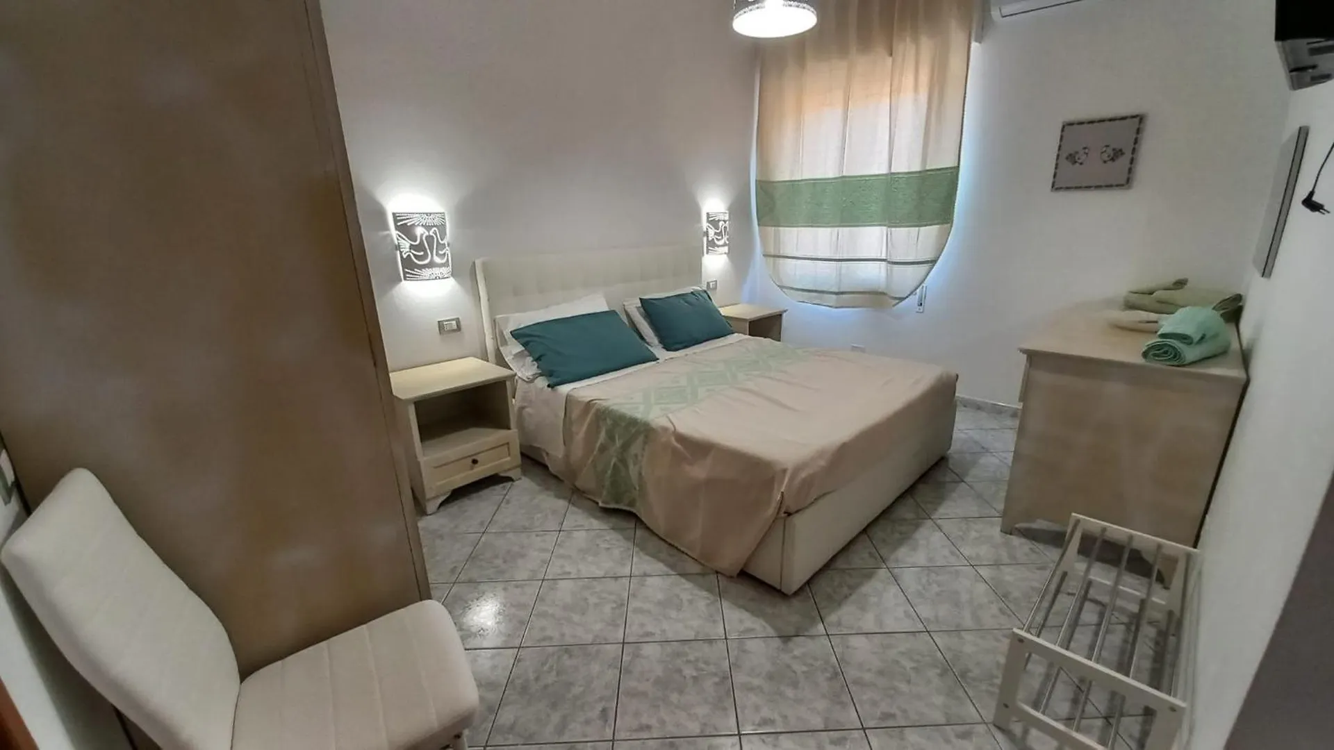 L'Alga Bed & Breakfast Cabras 0*,  Italy