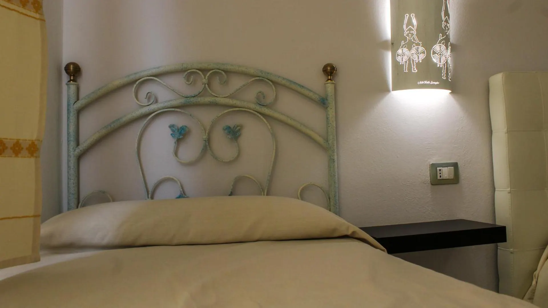 L'Alga Bed & Breakfast Cabras 0*,  Italy