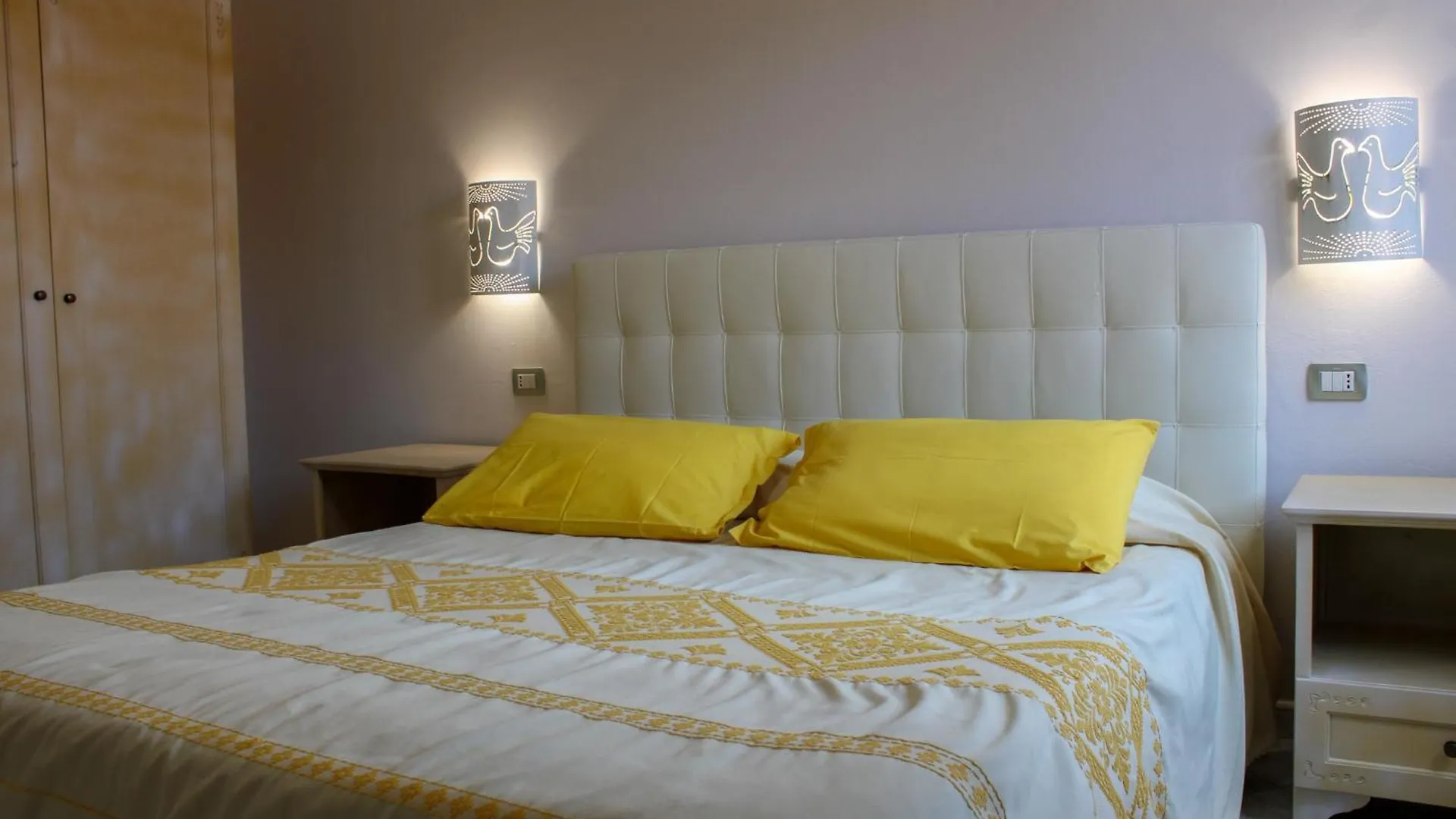 L'Alga Bed & Breakfast Cabras 0*,